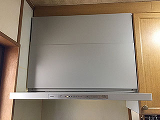 川崎市高津区にお住まいのO様宅のレンジフードを「NFG7S13MSIL」に交換させていただきました。