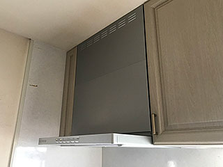 川崎市宮前区にお住まいのM様宅のレンジフードを「OGR-REC-AP601LSV」に交換させていただきました。