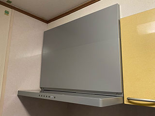 2021年11月26日、横浜市神奈川区にお住まいのM様宅のレンジフードをパロマ「WNBS-Vタイプ」WNBSK756VDXMSILに交換させていただきました。
