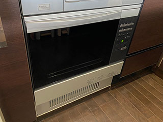 2022年6月19日、神奈川県横須賀市にお住まいのS様宅のオーブンをノーリツ「コンビネーションレンジ」NDR320EKに交換させていただきました。